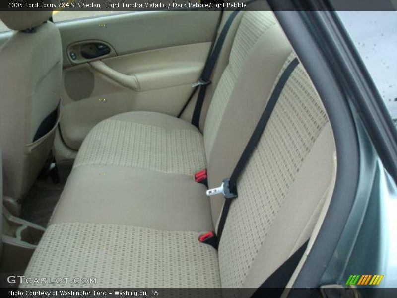 Light Tundra Metallic / Dark Pebble/Light Pebble 2005 Ford Focus ZX4 SES Sedan