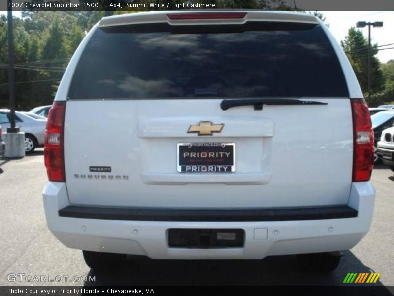 Summit White / Light Cashmere 2007 Chevrolet Suburban 1500 LT 4x4