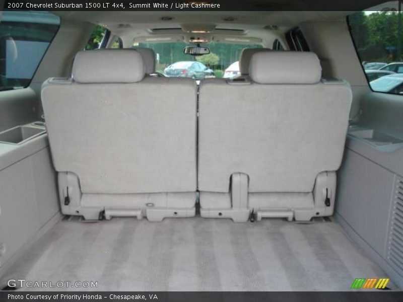 Summit White / Light Cashmere 2007 Chevrolet Suburban 1500 LT 4x4