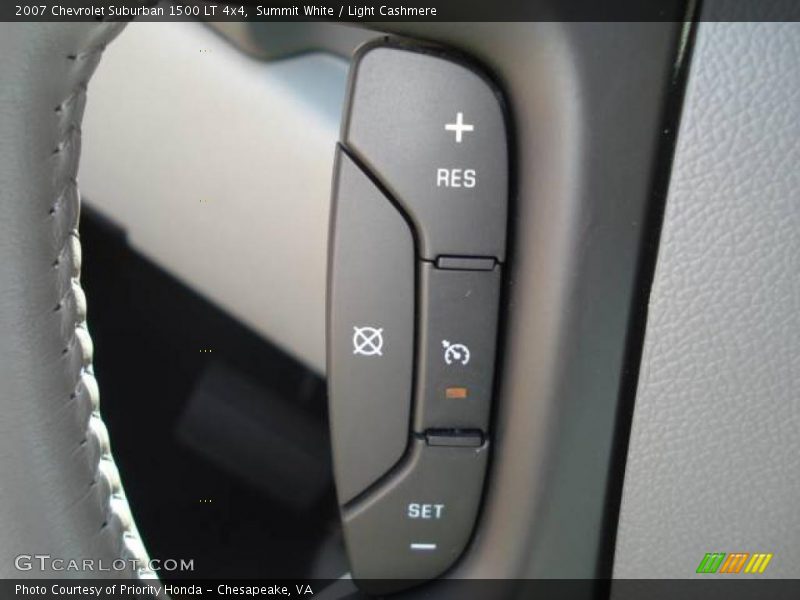 Summit White / Light Cashmere 2007 Chevrolet Suburban 1500 LT 4x4