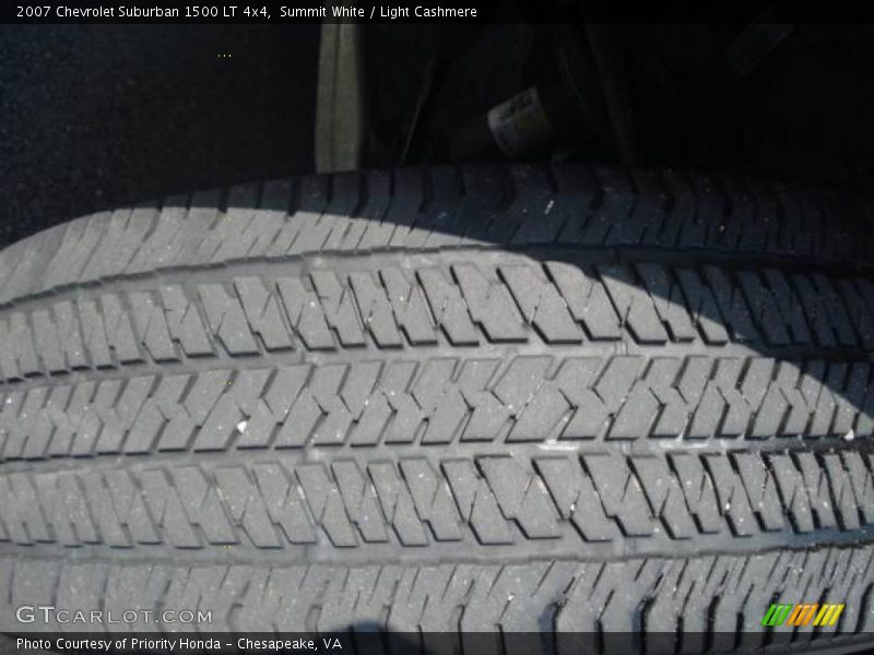 Summit White / Light Cashmere 2007 Chevrolet Suburban 1500 LT 4x4
