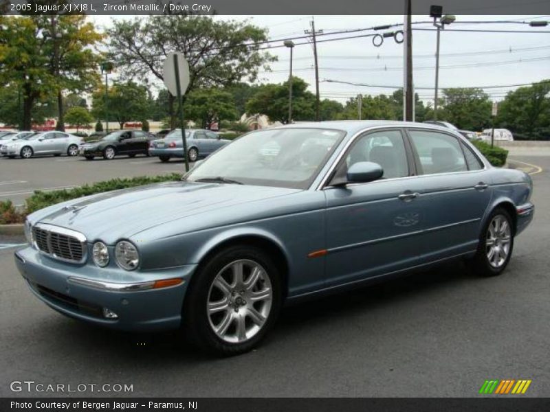 Zircon Metallic / Dove Grey 2005 Jaguar XJ XJ8 L