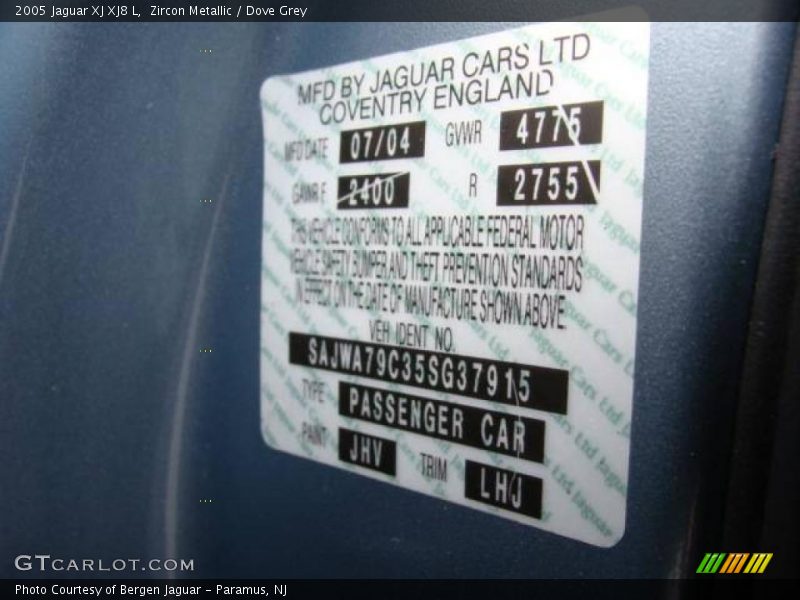 Zircon Metallic / Dove Grey 2005 Jaguar XJ XJ8 L