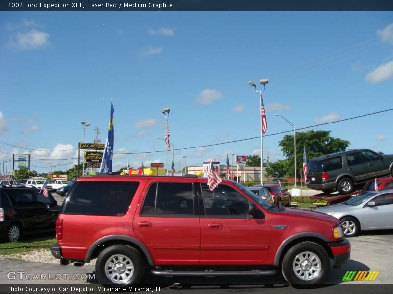 Laser Red / Medium Graphite 2002 Ford Expedition XLT
