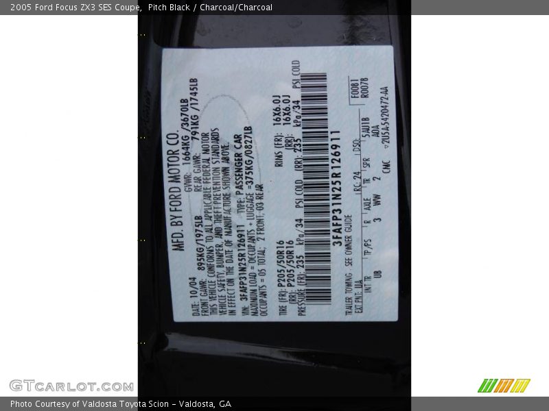 Pitch Black / Charcoal/Charcoal 2005 Ford Focus ZX3 SES Coupe