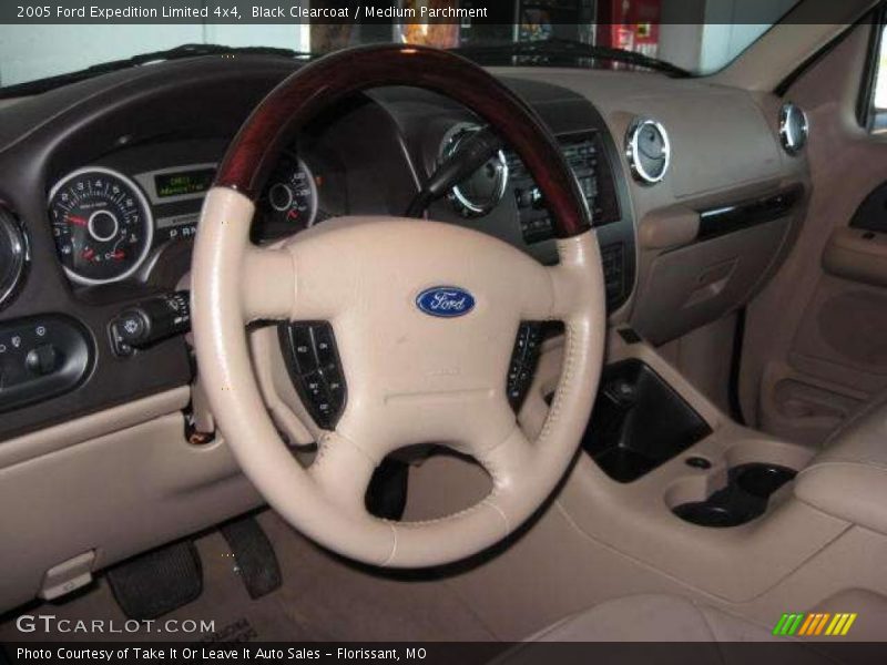 Black Clearcoat / Medium Parchment 2005 Ford Expedition Limited 4x4