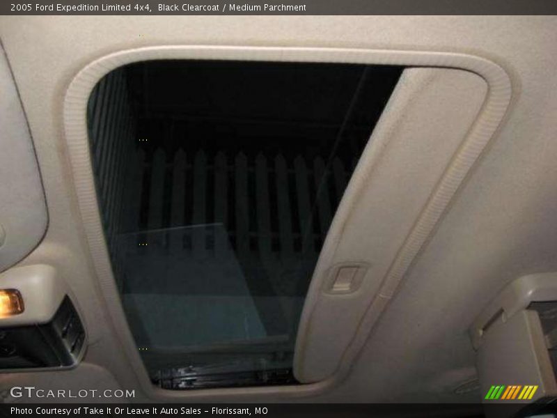Black Clearcoat / Medium Parchment 2005 Ford Expedition Limited 4x4
