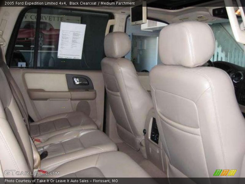 Black Clearcoat / Medium Parchment 2005 Ford Expedition Limited 4x4