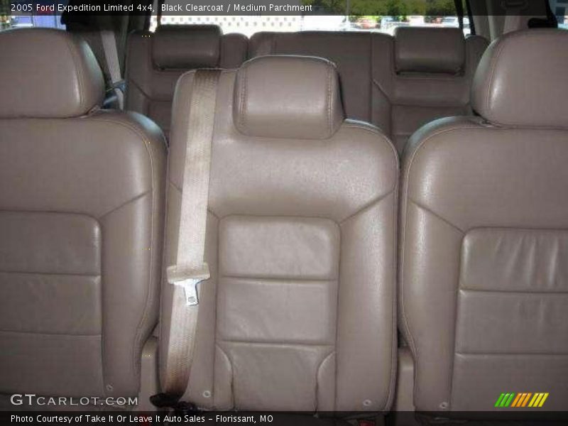 Black Clearcoat / Medium Parchment 2005 Ford Expedition Limited 4x4