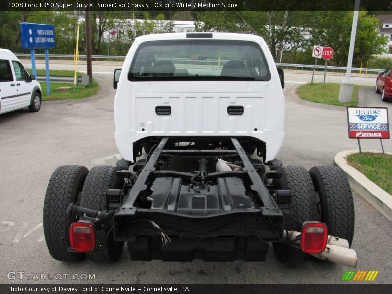 Oxford White / Medium Stone 2008 Ford F350 Super Duty XL SuperCab Chassis