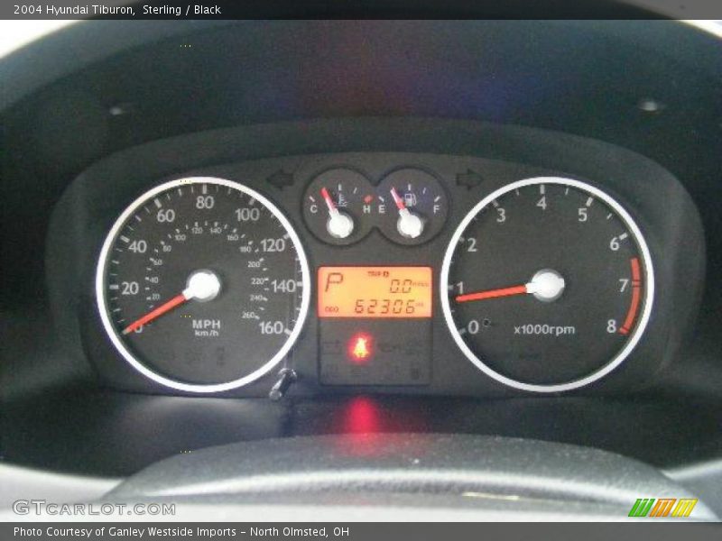 Sterling / Black 2004 Hyundai Tiburon