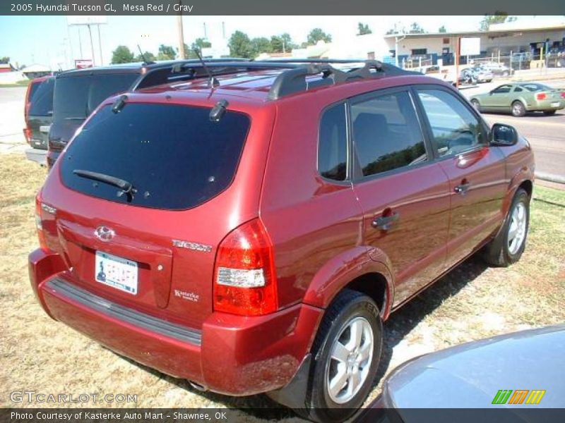 Mesa Red / Gray 2005 Hyundai Tucson GL
