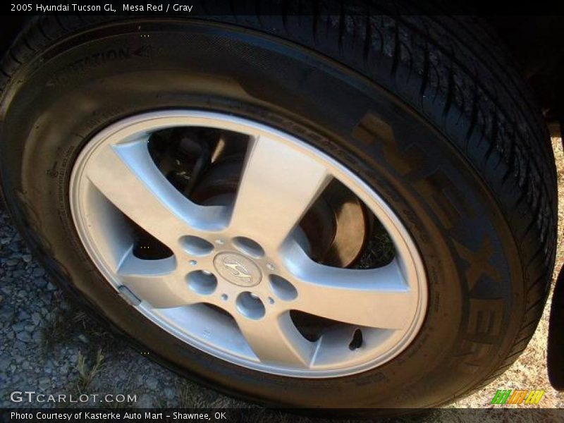 Mesa Red / Gray 2005 Hyundai Tucson GL