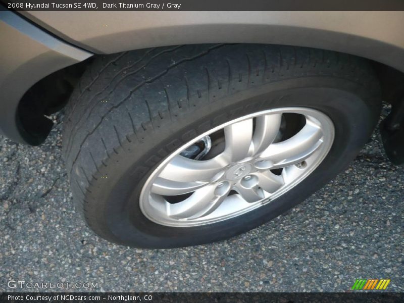 Dark Titanium Gray / Gray 2008 Hyundai Tucson SE 4WD