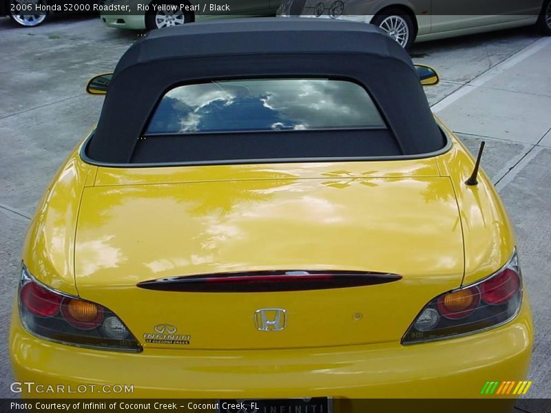 Rio Yellow Pearl / Black 2006 Honda S2000 Roadster