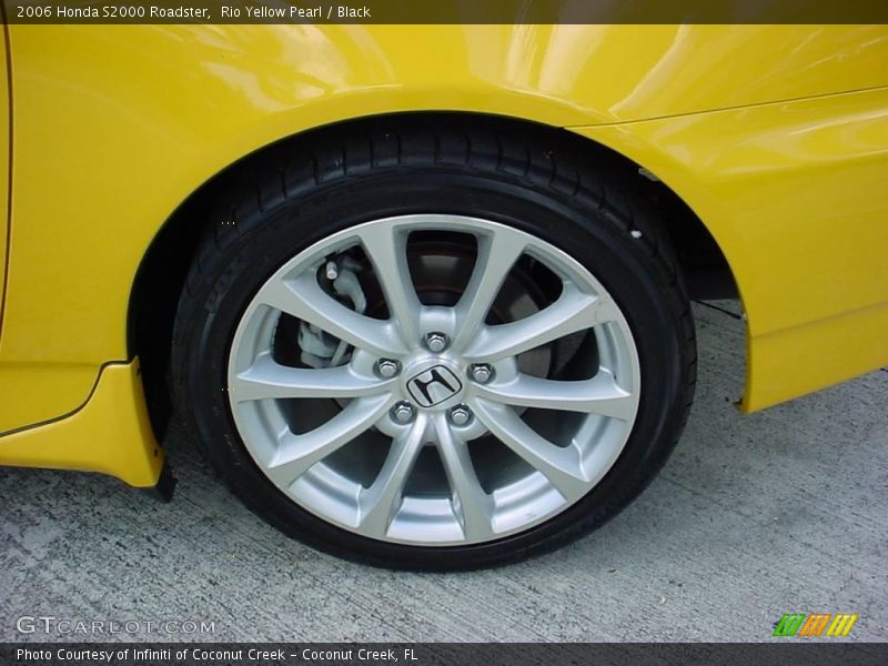 Rio Yellow Pearl / Black 2006 Honda S2000 Roadster