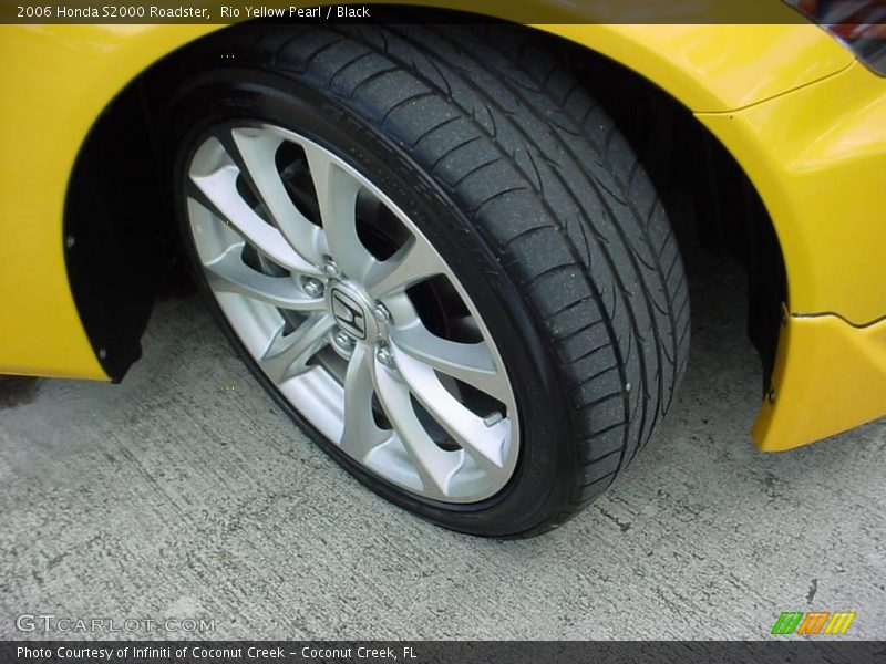 Rio Yellow Pearl / Black 2006 Honda S2000 Roadster
