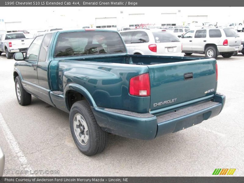 Emerald Green Metallic / Beige 1996 Chevrolet S10 LS Extended Cab 4x4