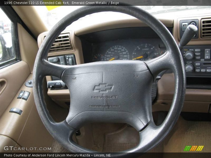  1996 S10 LS Extended Cab 4x4 Steering Wheel