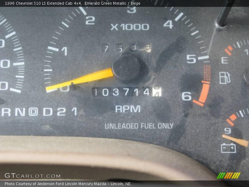 Emerald Green Metallic / Beige 1996 Chevrolet S10 LS Extended Cab 4x4