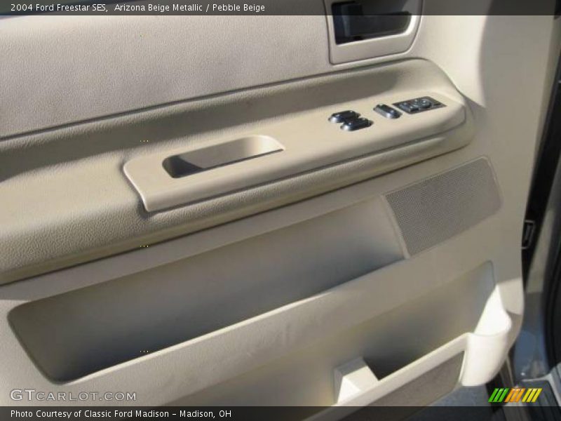 Arizona Beige Metallic / Pebble Beige 2004 Ford Freestar SES