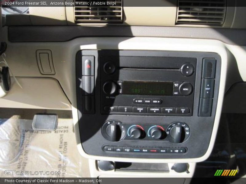 Arizona Beige Metallic / Pebble Beige 2004 Ford Freestar SES