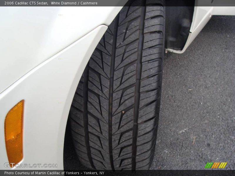 White Diamond / Cashmere 2006 Cadillac CTS Sedan