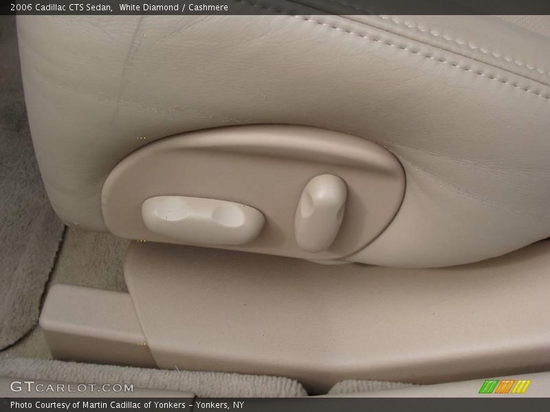 White Diamond / Cashmere 2006 Cadillac CTS Sedan