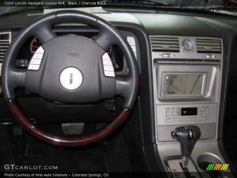 Black / Charcoal Black 2006 Lincoln Navigator Luxury 4x4