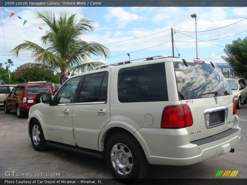 Oxford White / Camel 2006 Lincoln Navigator Luxury