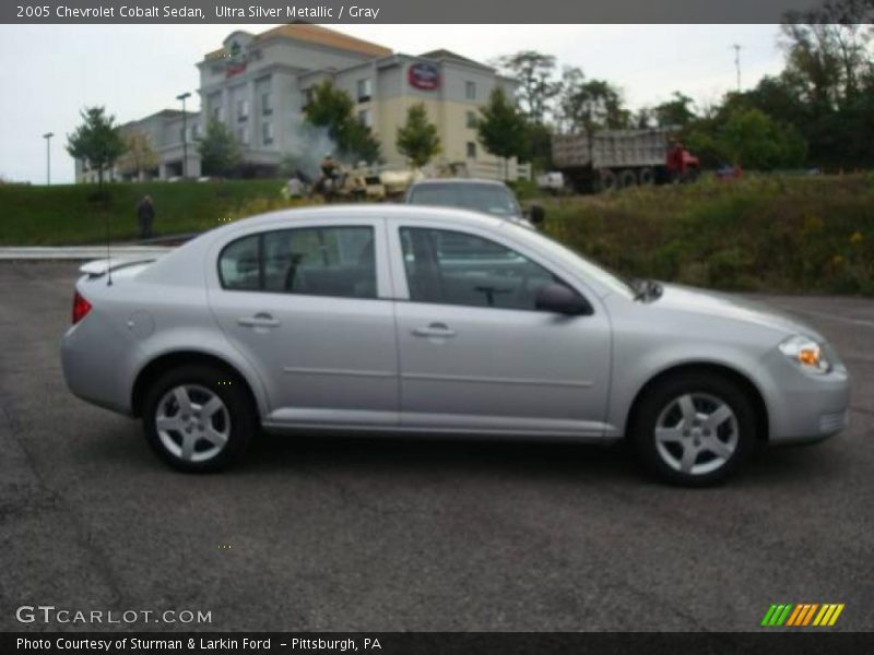 Ultra Silver Metallic / Gray 2005 Chevrolet Cobalt Sedan