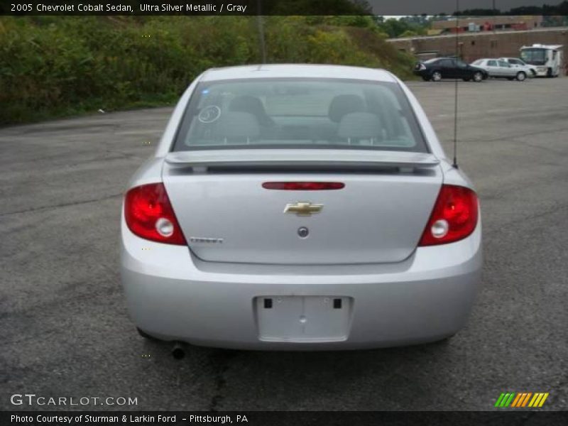 Ultra Silver Metallic / Gray 2005 Chevrolet Cobalt Sedan
