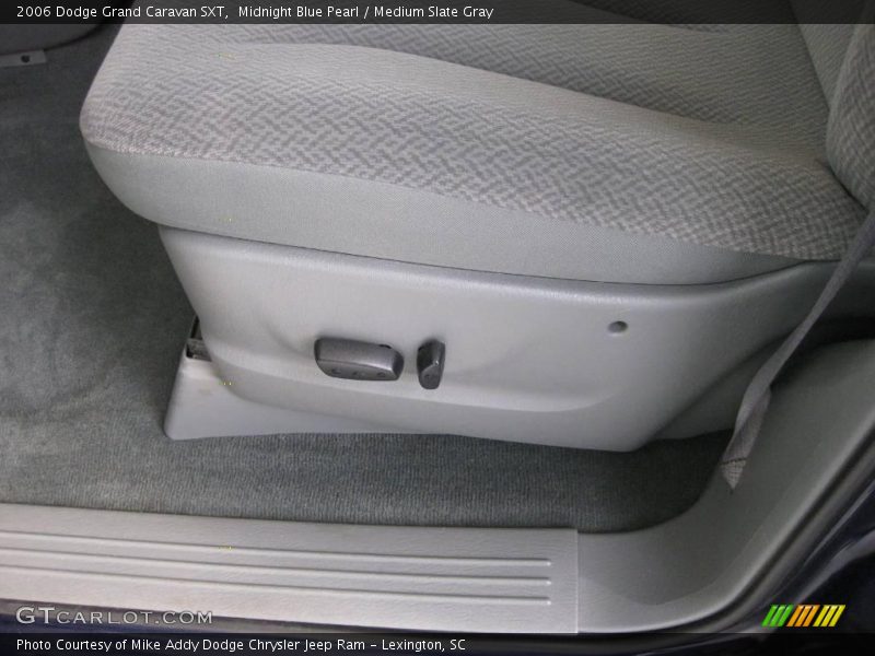 Midnight Blue Pearl / Medium Slate Gray 2006 Dodge Grand Caravan SXT