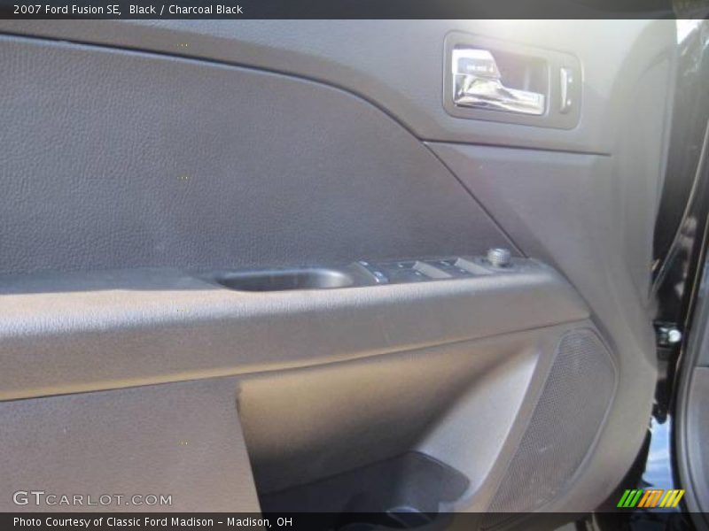 Black / Charcoal Black 2007 Ford Fusion SE