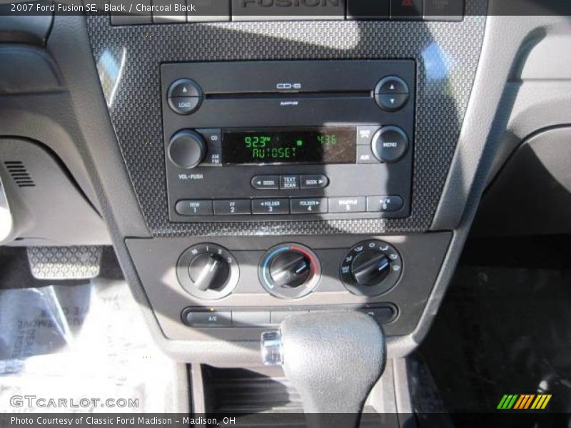 Black / Charcoal Black 2007 Ford Fusion SE