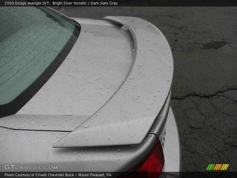 Bright Silver Metallic / Dark Slate Gray 2009 Dodge Avenger SXT