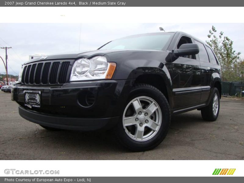 Black / Medium Slate Gray 2007 Jeep Grand Cherokee Laredo 4x4