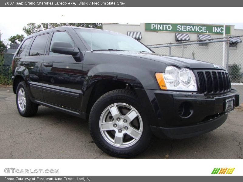 Black / Medium Slate Gray 2007 Jeep Grand Cherokee Laredo 4x4