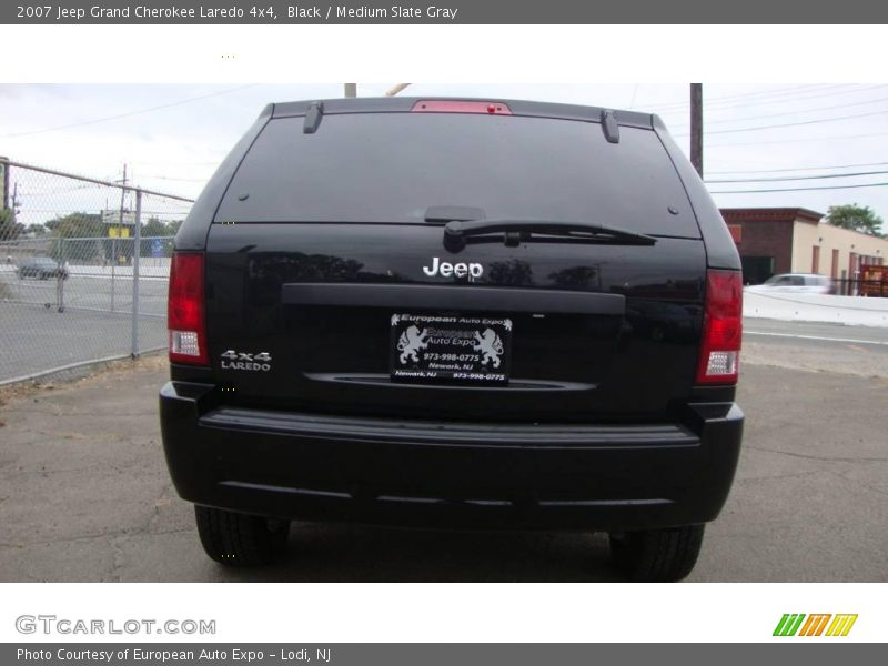 Black / Medium Slate Gray 2007 Jeep Grand Cherokee Laredo 4x4