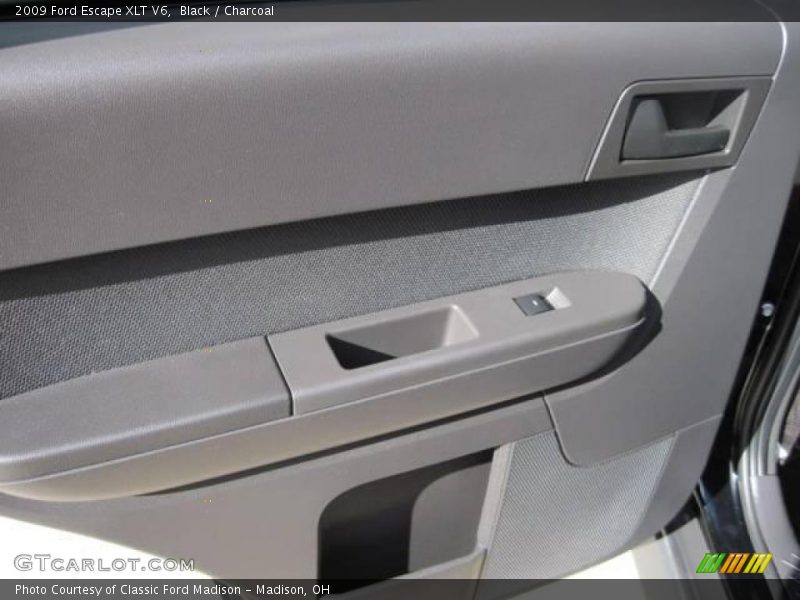 Black / Charcoal 2009 Ford Escape XLT V6