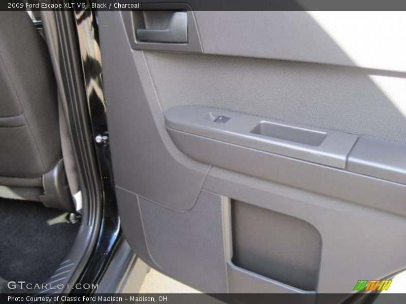 Black / Charcoal 2009 Ford Escape XLT V6