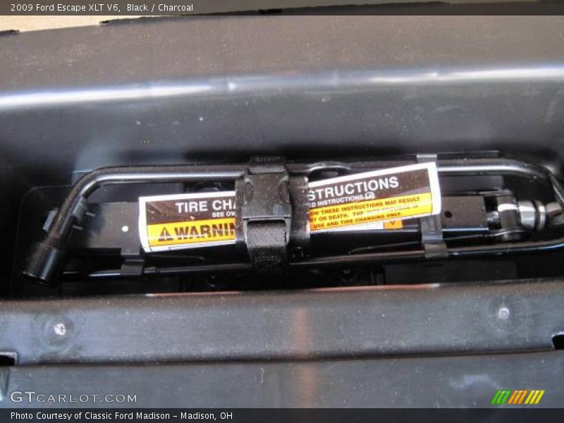 Black / Charcoal 2009 Ford Escape XLT V6