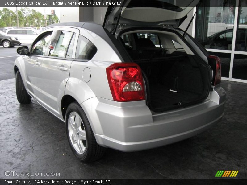 Bright Silver Metallic / Dark Slate Gray 2009 Dodge Caliber SXT
