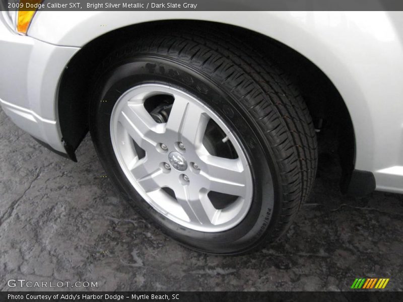 Bright Silver Metallic / Dark Slate Gray 2009 Dodge Caliber SXT