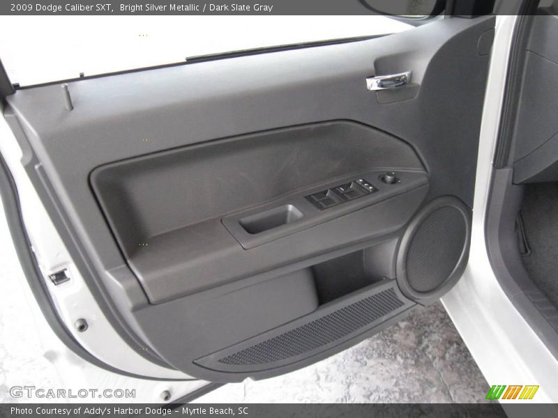 Bright Silver Metallic / Dark Slate Gray 2009 Dodge Caliber SXT