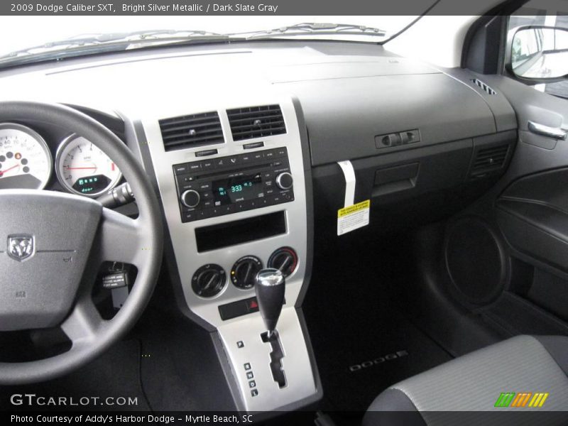 Bright Silver Metallic / Dark Slate Gray 2009 Dodge Caliber SXT
