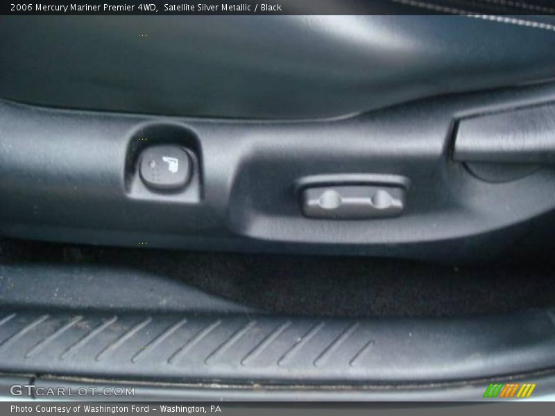 Satellite Silver Metallic / Black 2006 Mercury Mariner Premier 4WD