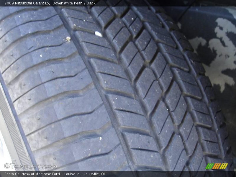 Dover White Pearl / Black 2009 Mitsubishi Galant ES
