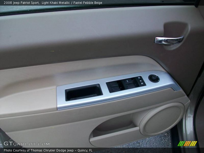 Light Khaki Metallic / Pastel Pebble Beige 2008 Jeep Patriot Sport