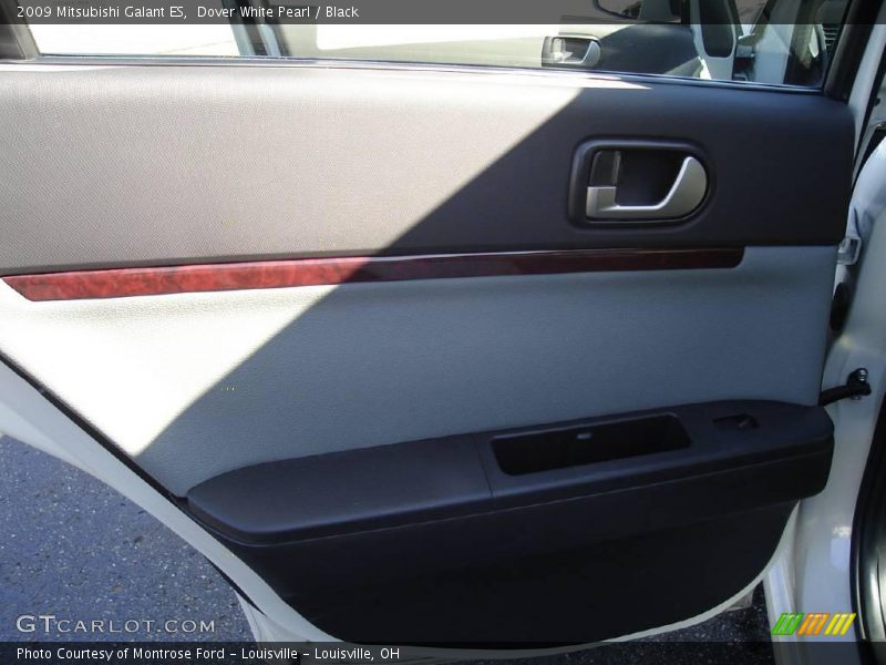 Dover White Pearl / Black 2009 Mitsubishi Galant ES